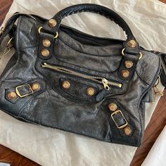 City Bag With Gold Hardware Designer Satchel With Branded Hardware For Everyday Use, Balenciaga Sparkly Bag, Balenciaga Bag City, Balenciaga Glitter Bag, Balenciaga Bag Silver, Vintage Balenciaga City Bag, City Bag, Balenciaga Bag, Balenciaga City Bag