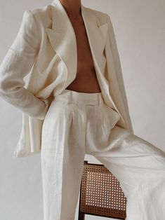 Ecru Suit Women, Linen Suits Women, Linen Top Women, White Suit, Paris Mode, Linen Suits, Winter Mode, Linen Suit, Linnet