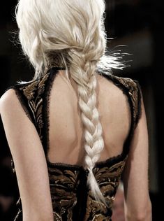 Mint Green Hair, Mint Hair, Yennefer Of Vengerberg, Messy Braids, Blonde Braids, Diy Braids, Ex Machina, Plaits, Green Hair