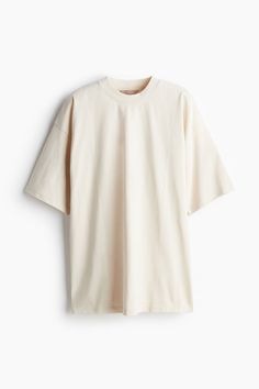 Long  loose-fit T-shirt in soft cotton jersey. Ribbed neck and heavily dropped shoulders. H&m Cotton T-shirt With Relaxed Fit, Cotton Drop Shoulder Plain T-shirt, H&m Cotton Relaxed Fit T-shirt, H&m White Cotton T-shirt, Basic Beige Cotton T-shirt, Cotton Plant, Lady Grey, Women Nightwear, Light Beige