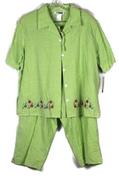 CM Shapes Green Check Women's Pants Set of 2 Embroidered Size 1X  BIN004 Material: 100% cotton Measurements: Pants waist 42" hips 44"  inseam 22"  overall length 35"; Blouse  shoulder 18"  sleeve 10"  armpit 48" Condition: New, with tag Please ask questions before bidding/buying :)Thanks for visiting. Have fun shopping:)! Green Cotton Bottoms For Daywear, Green Cotton Pants For Daywear, Embroidered Cotton Pants For Loungewear, Embroidered Cotton Loungewear Pants, Casual Cotton Sets With Floral Embroidery, Spring Green Embroidered Pants, Embroidered Cotton Short Sleeve Sets, Embroidered Cotton Sets With Short Sleeves, Casual Green Embroidered Bottoms