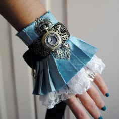 Alice in Wonderland Wrist Wrapsteampunk Wrist Cuff With | Etsy Alice Costume, Wonderland Dress, Wonderland Costumes, Steampunk Clothing, Steampunk Fashion, Cosplay Outfits, Fantasy Fashion