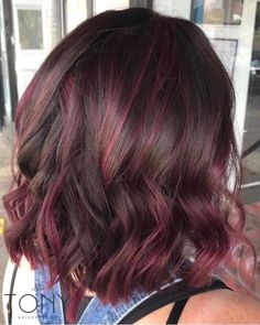 Black Cherry Bob Haircut, Cherry Cola Hair Color, Red Hair Ideas, Cortes Bob, Short Dark Brown Hair, Red Balayage Hair, Red Hair Color Ideas