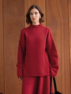 Composition : ACRYLIC 40% POLYESTER 35% NYLON 20% WOOL 5%Color : RED_S,RED_M,RED_LCountry of Origin : CHINA Loose Turtleneck Sweater, Lady Fashion, Red Sweaters, Turtleneck Sweater, Flare Jeans, Ball Gowns, Knitwear, Turtle Neck, Composition