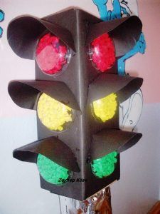 a traffic light made out of rice krispy kreme treats