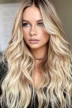 Hair Extensions Best, Blonde Hair Shades, Hair Shades, Ash Blonde, Hair Weft, Great Hair, Blonde Hair Color, Hair Dos