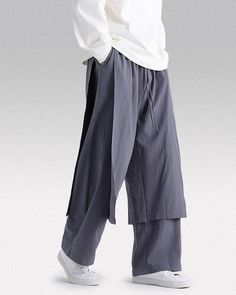 Hakama pants men ’Kaido’ - TECHWEAR STORM™ Baggy Japanese Pants, Hakama Pants Men, Japanese Hakama, Cyberpunk Pants, Doctor Who Outfits, Japanese Pants, Skirt Trousers, Hakama Pants, Samurai Pants