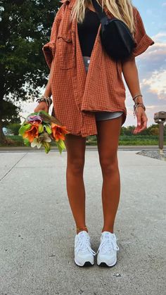 Wild And Free Outfits, Trendy Florida Outfits, Fall Fits Florida, Nice Casual Outfits Woman Summer, Muted Yellow Outfit, Camp Chic Outfit, College Outfits Granola, Cute Boho Summer Outfits, Cute Summer Outfits Granola