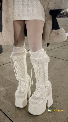 Cute Shoes Heels, Kawaii Shoes, Fancy Shoes, Mode Inspo