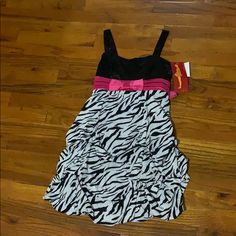 Black Bodice With Zebra Print Skirt. Has A Pink Ribbon That Ties Into A Bow In The Back. Fitted Black Dress For School, Black Fitted Dress For School, Black Sleeveless School Dress, Cute Black School Dress, Black And White Formal Dress, Black White Dress Formal, Sweet 13, Black And White Formal, Girls Black And White