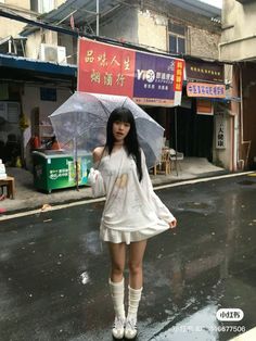 Japanese Girl Style, Japanese Street Styles, Japanese Outfits Casual, Japanese Fashion Aesthetic, Japanese Streetwear Women, Korean Fashion Summer Street Styles, Twilight Outfits, 2000s Japanese Fashion, 사진 촬영 포즈