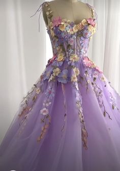 Tangled Dress Aesthetic, Fairytale Themed Prom Dresses, Rapunzel Aesthetic Prom Dress, Rapunzel Dresses Inspired, Purple Dress Rapunzel, Rapunzel Inspired Ball Gown, Rapunzel Inspired Hoco Dress, Rapunzel Themed Hoco Dress, Rapunzel Formal Dress