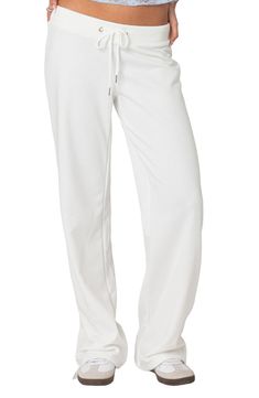 Feel the comfort of these relaxed-fit sweatpants cut from a supersoft cotton blend with straight legs. Elastic/drawstring waist 50% cotton, 50% polyester Machine wash, dry flat Imported 2025 Outfits, Sweatpants Cute, Preppy Pants, Bts Clothes, Sweatpants White, Uzun Boy, Straight Sweatpants, Highschool Outfits, Straight Leg Sweatpants