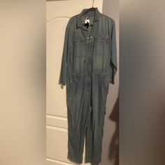 Free People Denim Jumpsuit Never Worn Just Stored Sz L . The Tag Is Marked Out (Edit).Zip Pockets And Side Zip. Workwear Washed Overalls Jumpsuits And Rompers, Washed Workwear Overalls, Washed Workwear Overall Jumpsuit, Utility Washed Overalls For Workwear, Relaxed Fit Washed Overalls For Workwear, Free People Overalls, Jumpsuit Denim, Cords Pants, Fall Pants