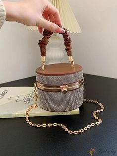 Chic Bucket Bags: 🪣 Elevate Your Style with Chic Bucket Bags! 👜✨ Black Bucket Bag, Rhinestone Handbags, Chic Crossbody Bag, Rhinestone Chain, Chic Type, Chain Crossbody Bag, Mobile Phone Bag, Bag Bag, Shoulder Purse