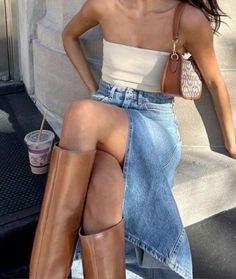 Traje Cowgirl, Midi Jean Skirt, Looks Jeans, High Waisted Denim Skirt, Nashville Outfits, 가을 패션