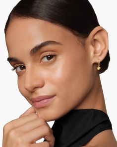 David Yurman | Petite Chatelaine® Drop Earrings in 18K Yellow Gold with Champagne Citrine, 5mm Fawn Colour, Gold Champagne, Chatelaine, Champagne Gold, High Jewelry, David Yurman, Jewelry Pouch, Fashion Advice, Sculptor