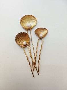 Seashell Jewelry, Wedding Hair Pins, Seashell Crafts, Shell Jewelry, Shell Crafts, Bijoux Diy, Accessories Jewelry, Hair Jewelry, Wedding Hair