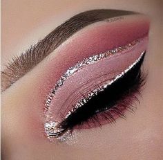 Rosa Make-up, Quinceanera Makeup, Sparkle Makeup, Make Up Gold, Gold Eye Makeup, Rose Gold Makeup, Glitter Eye Makeup