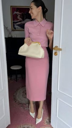 Elegant Casual Dress, Elegant Outfit Classy, Color Combinations For Clothes, Causal Outfits, Street Style Chic, Pink Outfits, Fancy Outfits, Lovely Dresses, Elegant Outfit