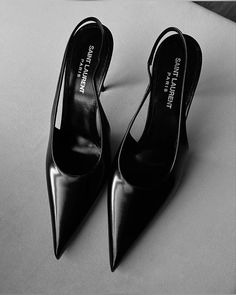 Fashionable shoes #fashion #elegant #trendy #trending #black  #shoes #Fashionista #ShoeLove #CherryRed #FootwearFashion #StylishShoes #HeelGame #FashionInspo #OOTD #ShoeAddict #RedShoes #StyleCrush #FashionLover #StatementShoes #ChicStyle French Designers Fashion, Faceless Aesthetic, Concert Attire, Heels Aesthetic, Prom 2024, Dr Shoes, Pointy Heels, Shoes Heels Classy, Ysl Heels