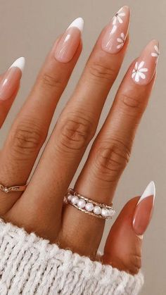 Trendy Spring Nails 2024 Almond, Summery Nails 2024 Almond, Trendy Nails Ideas 2024 Spring, Kueez Celebrity, Kueez Amazing, Kueez Pins, Nails Trend, 2024 Nails