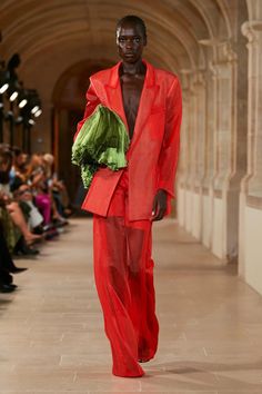 Sensual Dress, Victoria Beckham Collection, Spring Fashion Chic, Spring 2023 Ready To Wear, English Fashion, Antonio Marras, Spring Trends