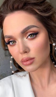 Amazing wedding makeup, Fresh wedding makeup, Wedding makeup vintage Wedding Eye Makeup, Glam Wedding Makeup, Engagement Makeup, Soft Makeup Looks, Bridal Makeup Natural, Wedding Day Makeup, Neutral Makeup, Glam Makeup Look, Wedding Makeup Looks