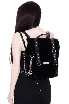 Killstar Clothing, Gothic Bag, Goth Gf, 2010 Fashion, Pin Up Outfits, Leather Rucksack, Purse Accessories, Goth Outfits, Cute Bags