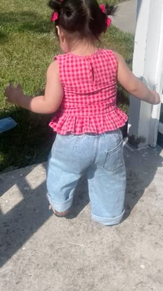 Toddler Fashion Aesthetic, Y2k Toddler Outfit, Cute Baby Outfits Aesthetic, Toddler Thrift Outfits, Thrifted Toddler Outfits, 90s Toddler Outfit, Baby Clothes Aesthetic Girl, Baby Girl Outfits Aesthetic, 2000s Toddler Outfits