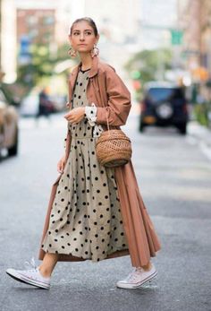 Jenny Walton, Daniela Gregis, Look Office, New Chic, Street Style Summer, French Women, Midi Skirts