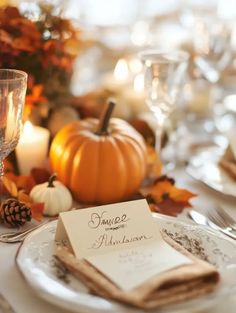 Read the blog post about Cozy and Chic Thanksgiving Table Settings & check out the best design ideas! Click for more. Stay informed about the Decoholic blog post. Now Visit. Thanksgiving Ideas