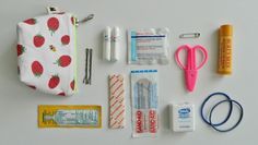 s.o.t.a.k handmade: mini locker emergency kit Diy First Aid Kit, Locker Emergency Kit, Mini Locker, Emergency Kit For Girls, School Emergency Kit, School Pouch, Emergency Bag