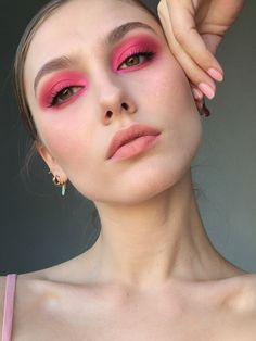 Festival Makeup Ideas #festivalmakeup #makeup #makeupgoals #makeupoftheday #makeuplover #makeupaddict #festivalstyle Animal Farm