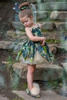 Tinkerbell Dress, Tinkerbell Costume, Kids Halloween Costumes, Costume Carnaval, Pixie Skirt, Fairy Birthday, Fairy Costume, Kids Halloween, Baby Costumes