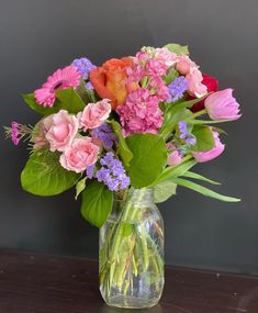 FLORIST, MERRICK NY Mason Jar Flower Centerpieces, Easter Floral Arrangements, Flowers In Mason Jars, Floral Vase Arrangements, Mason Jar Flower Arrangements, Selling Flowers, Mason Jar Arrangements, Cake Alternatives, Money Tree Plant