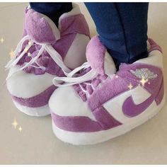 Sneaker Slippers – Luxandluxy Nike Slippers Women, Cute Shoes Women, Diy Floral Monogram, Organization Shoes, Dressing Shoes, Shoe Outfits, Storage Shoes, Shoe Organization, Nike Slippers