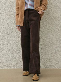 Composition : COTTON 100%Color : 1,2Country of Origin : China Brown Winter Bottoms With Pockets, Winter Brown Bottoms With Pockets, Brown Straight Pants For Winter, Brown Relaxed Fit Pants For Winter, Winter Brown Relaxed Fit Pants, Winter Brown Straight Pants, Chic Brown Cotton Bottoms, Brown Relaxed Fit Trousers, Brown Wide Leg Pants With Pockets For Winter