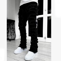 Excellent Quality The Most Trending Item In Men’s Fashion In 2023!!!!! Camo Pants Men, Stacked Jeans, Jeans Rosa, Patch Pants, Men Trousers, Denim Patches, Patched Jeans, Jeans Casual, Camo Pants