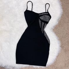 Glamorous Dress, Sassy Dress, Flirty Outfits, Cute Nike Outfits, Global Dress, Stunning Prom Dresses, Glamorous Dresses, Friend Outfits, Really Cute Outfits