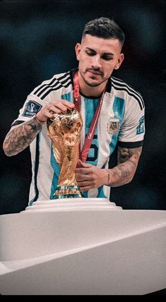 leandro paredes winner fifa world cup qatar 2022 Argentina campeón del mundo Good Morning People, Argentina National Team, Football Or Soccer, Team Goals, Leonel Messi, Association Football, Team Photos, Football Wallpaper, Football Kits