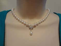 Pearl Wedding Necklace Pearl Drop Necklace Pearl Bridal - Etsy Wedding Necklace Pearl, Pearl Wedding Necklace, Jewelry Necklace Simple, Wedding Necklace Set, Fancy Jewelry Necklace, Pretty Jewelry Necklaces, Bridal Pearl Necklace, Pearl Drop Necklace, Pearl Necklace Designs