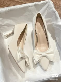 Bridal Shoes Heels, British Man, Pretty Heels, Fancy Heels, Heels Aesthetic, Gender Norms, Fashion Shoes Heels, Cute Shoes Heels, Shoes Heels Classy