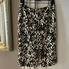 Crepe Like Feel. Nwot. Very Beautiful With The Slit In Front. Waist 17 Across Length 25 Women Skirts Midi, Black Cream, Midi Skirt, Womens Skirt, Michael Kors, Skirt, Cream, Women Shopping, Color