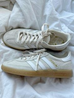 Autumn Shoes Aesthetic, Sand Shoes, Looks Pinterest, Mode Zara, Shoes Cute, Girly Shoes