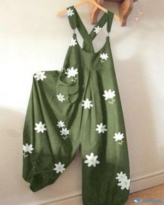 OrcaJump - Contemporary Loose-Fit Printed Jumpsuit for Effortless Style Estilo Hippie, Casual Jumpsuit, Floral Jumpsuit, Printed Jumpsuit, Sleeveless Jumpsuits, Mode Inspiration, Playsuit, Aesthetic Clothes, Pretty Outfits