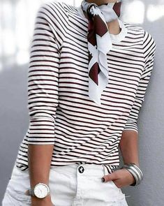 Stylish Outfits For Women Over 50, 60 Fashion, Mode Casual, Top T Shirt, Dance Choreography, Trendy Tops, Striped Long Sleeve, Look Fashion