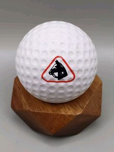 Swing into style with this vintage DAYTON TIRES logo golf ball by Spalding! ⛳🏇 Perfect for collectors or display, this piece is a must-have for any golf enthusiast. #VintageGolf #GolfCollectibles #Spalding #DaytonTires #GolfBall  #eBay #eBayStore #eBaySeller #Spalding #Golf #logo #DAYTONTIRES #CollectorsDisplay