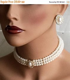 A personal favorite from my Etsy shop https://www.etsy.com/listing/472126818/bridal-jewelry-set-bridal-choker Bridal Choker Necklace, Unique Bridal Jewelry, Pearl Jewelry Set, White Victorian, Bridal Choker, Evening Jewelry, Pearl Necklace Designs, Bridal Jewelry Set, Bridal Fashion Jewelry