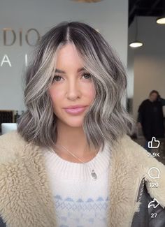 Permanent Waves Hair, Hair Style Natural, Grey Ombre Hair, Permanent Waves, Gray Balayage, Butterfly Haircut, Hair Challenge